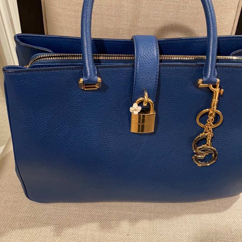 Blue Dolce snd Gabbana bag - Picture 2 of 14